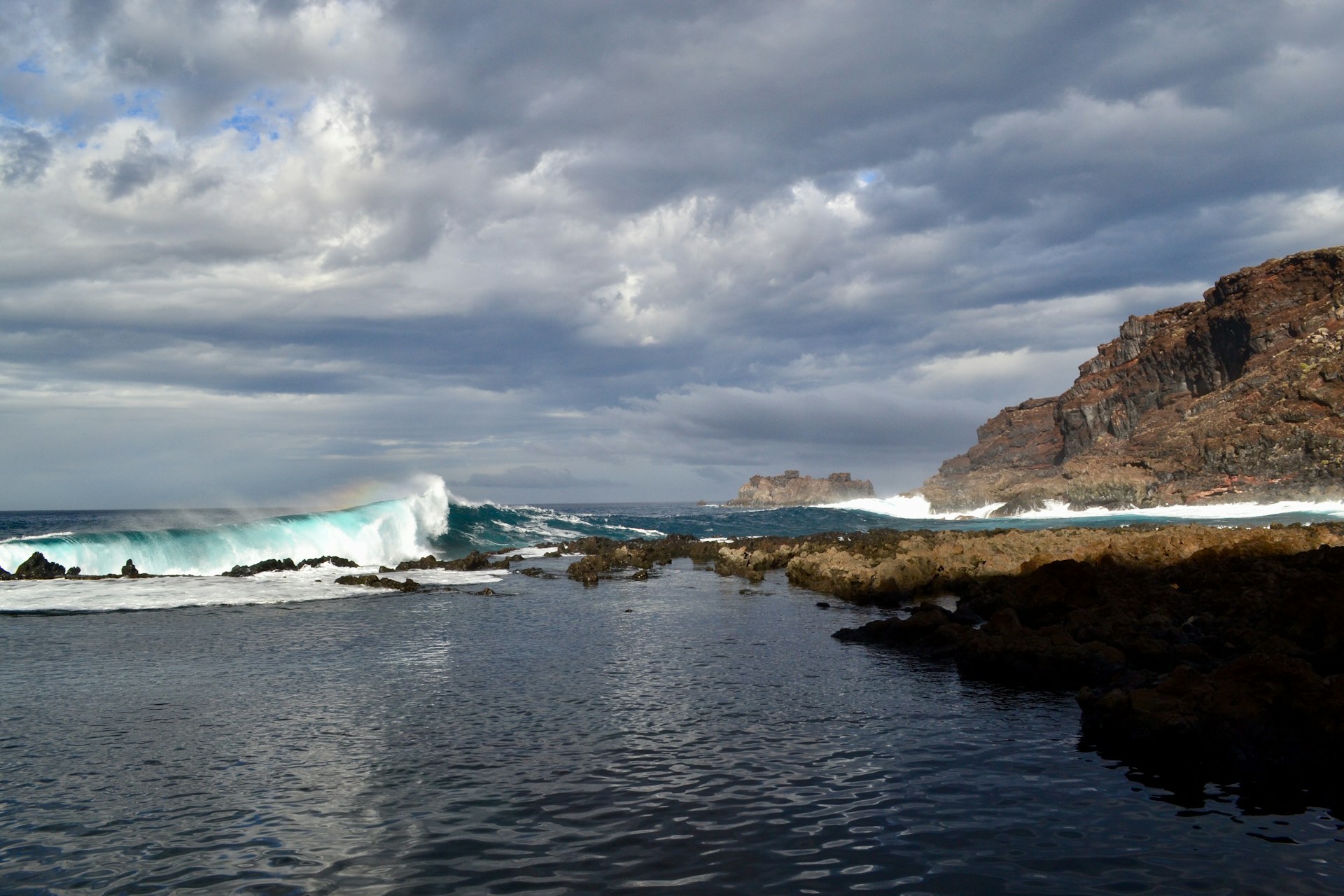 The tranquil shores of an El Hierro beach