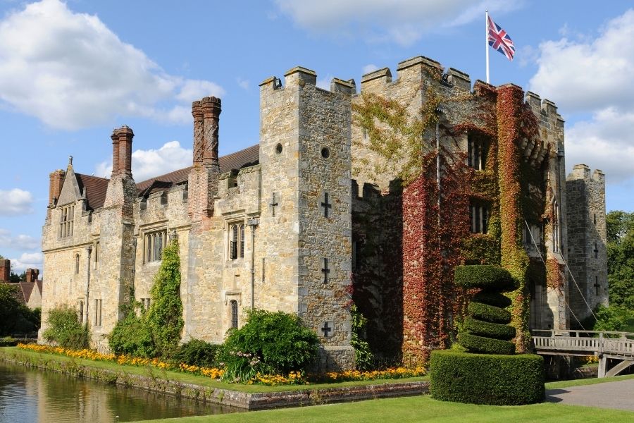Hever Castle & Gardens: Walking in Anne Boleyn's Childhood Footsteps – My Tudor Romance & Italian Garden Dream