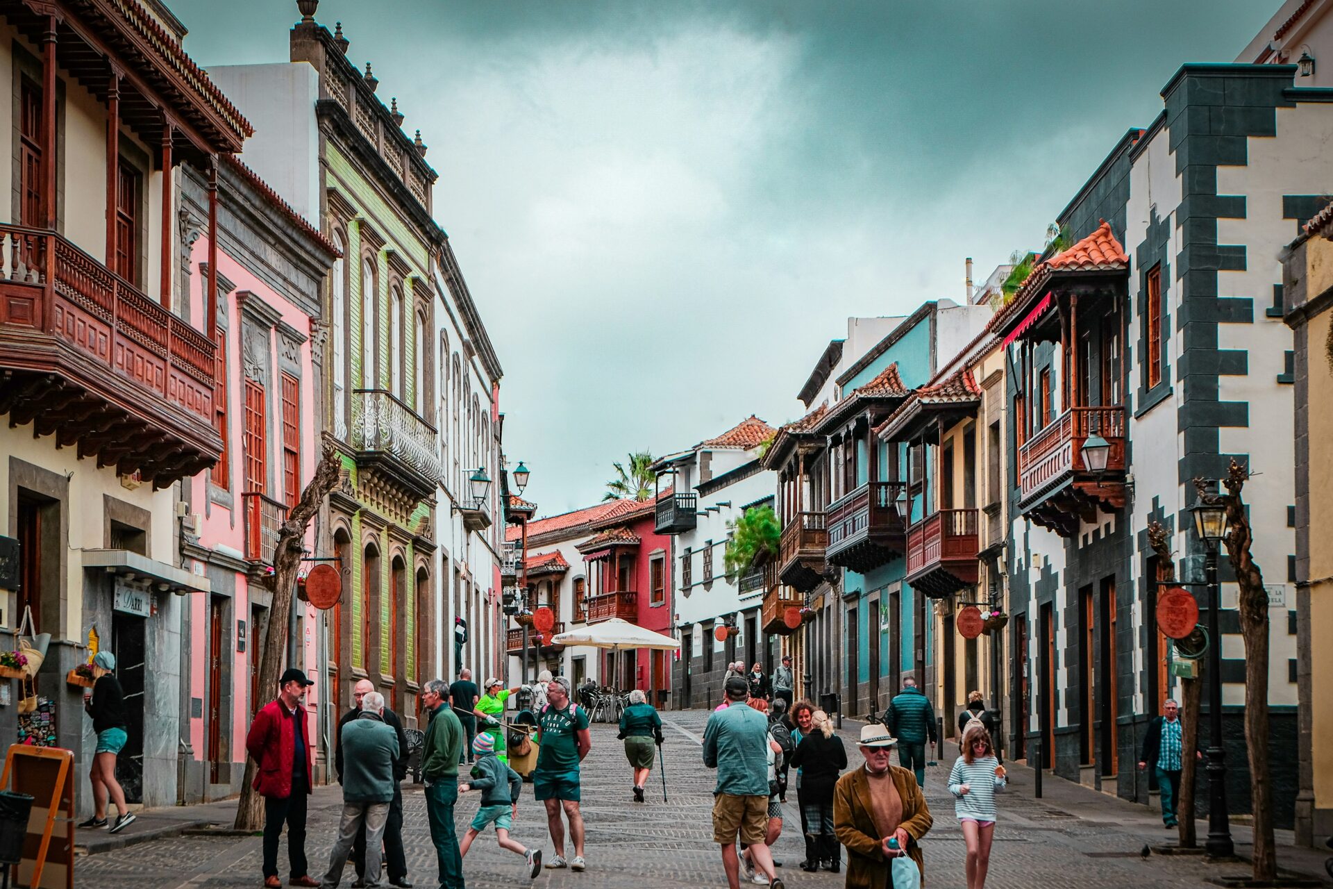 A picturesque Gran Canaria village with traditional Canarian architecture