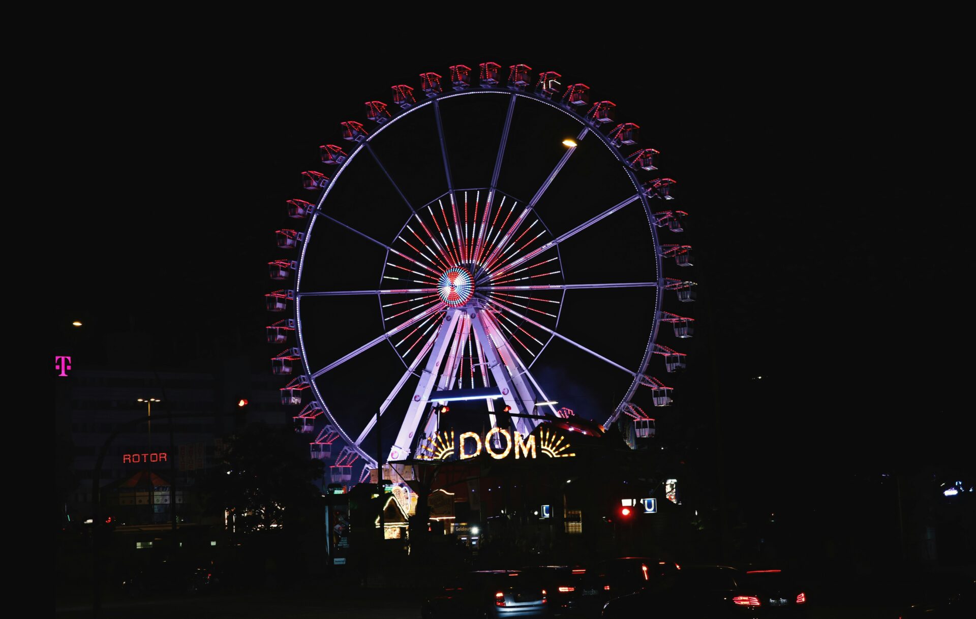 Bright lights and colorful rides at Hamburg DOM fair