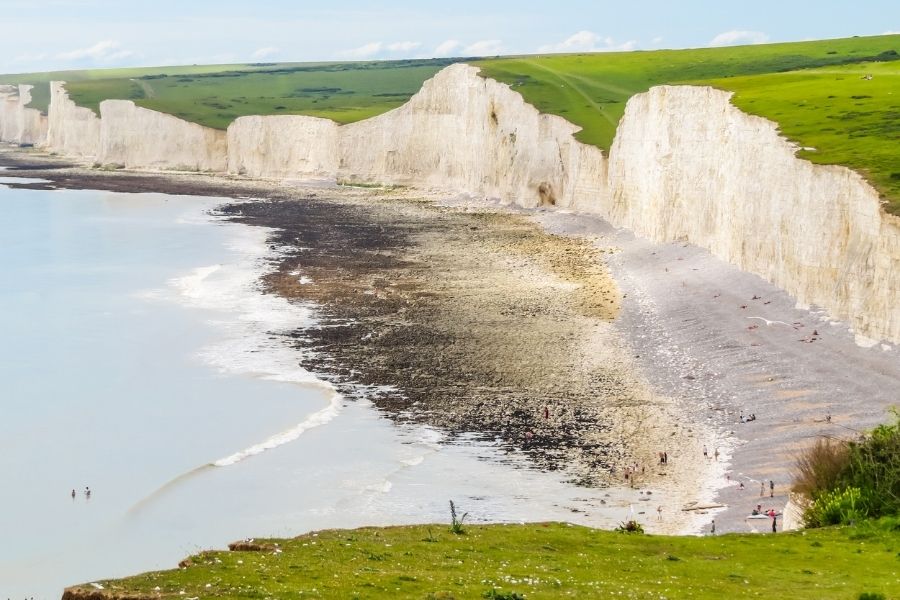 Hiking the Seven Sisters & Beachy Head: My Dramatic Cliff Walk Along Sussex's Most Iconic Coastline