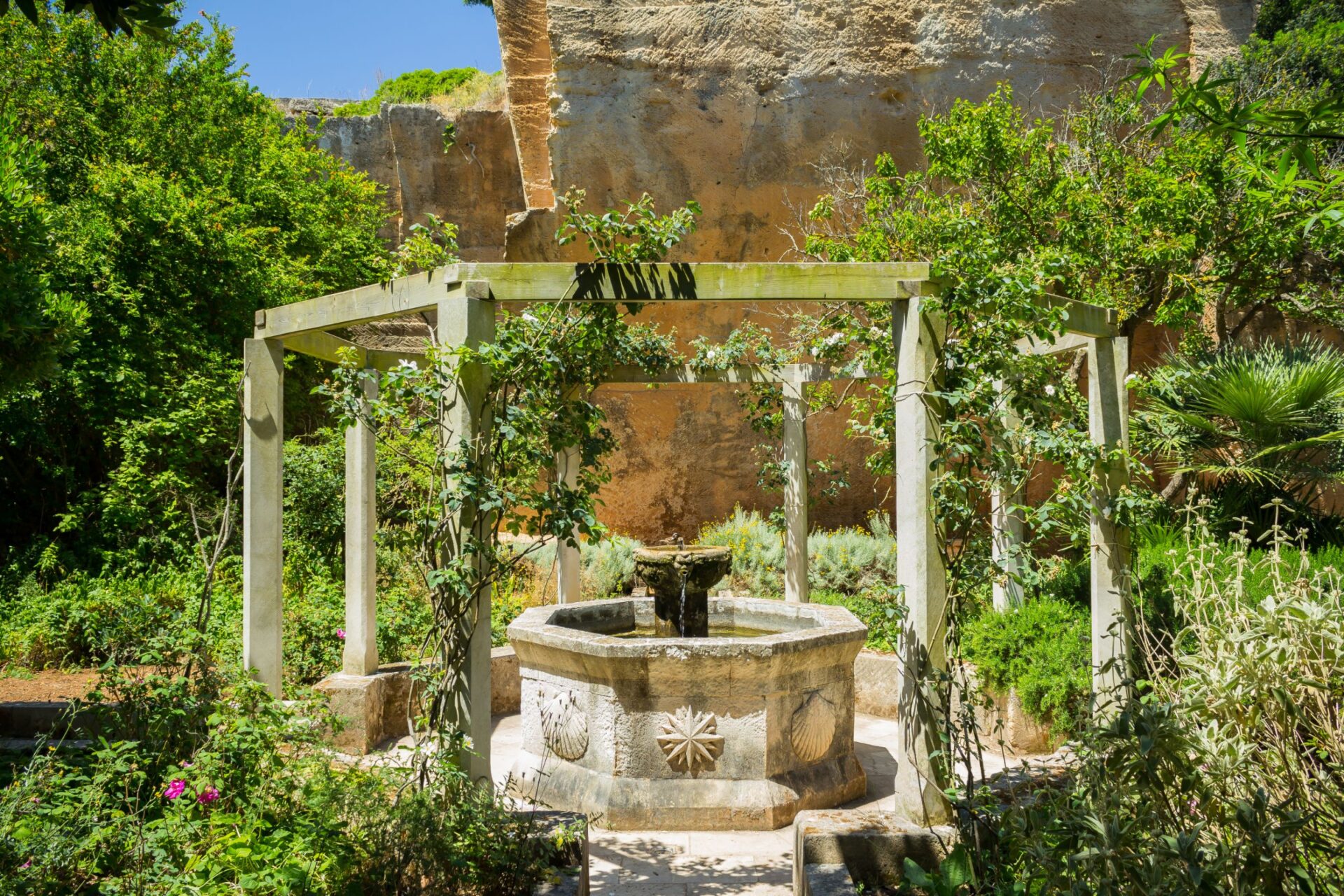 Lithica