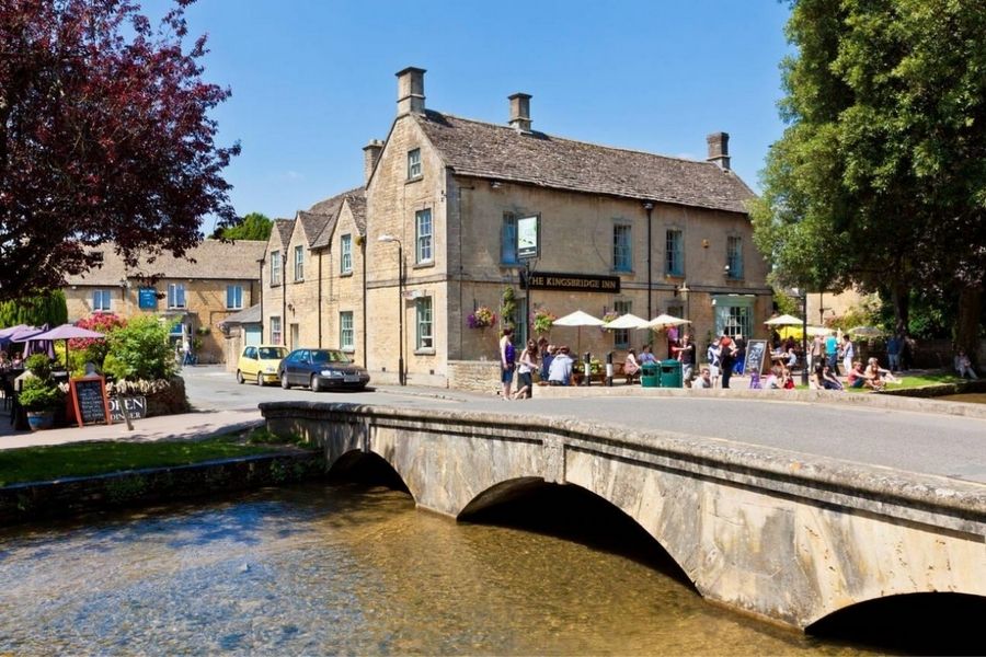 My Top 5 Most Picturesque Villages I Discovered in the Gloucestershire Cotswolds (Beyond the Famous Few!)
