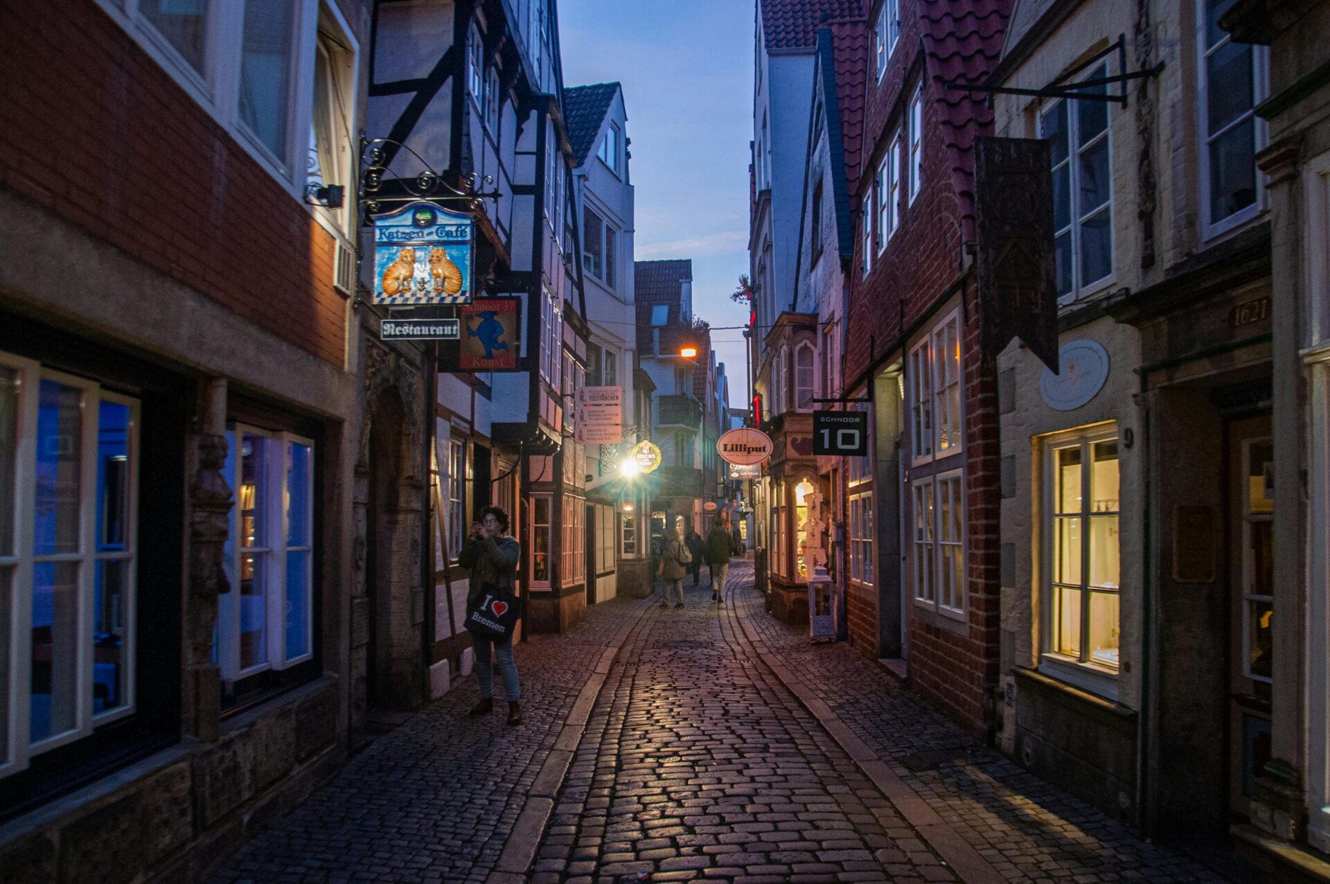 Narrow cobblestone street in Bremen’s Schnoor Quarter 