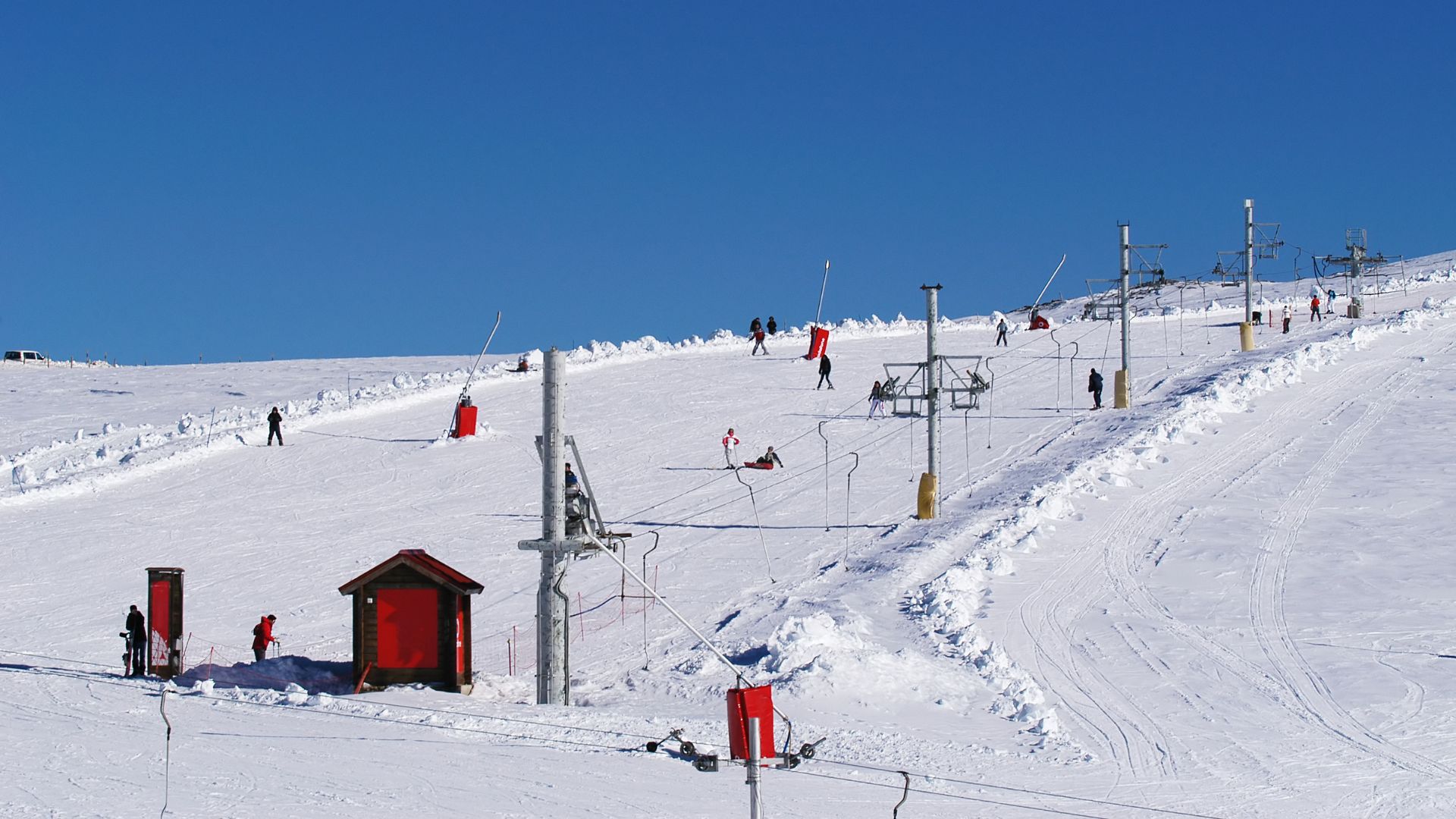 A snowy scene at the Serra da Estrela Ski Resort, Portugal's only ski resort, nestled in the highest mountain range of mainland Portugal. 