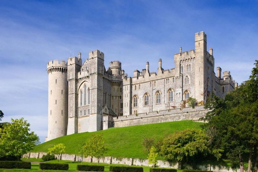 5 Perfect Sussex Pub Walks I Discovered (Country Views & Cozy Fireplaces Guaranteed!)