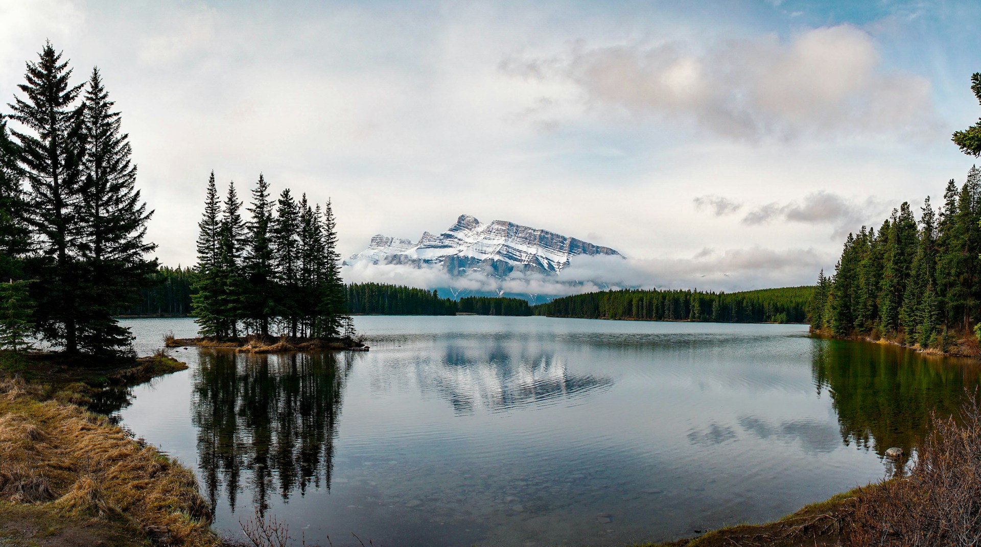 View of Mt Rundle from Two Jack