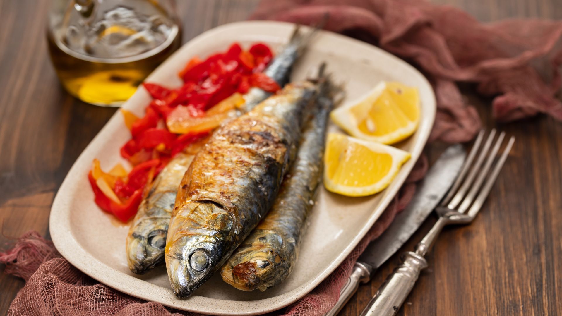 Grilled sardines with sea salt