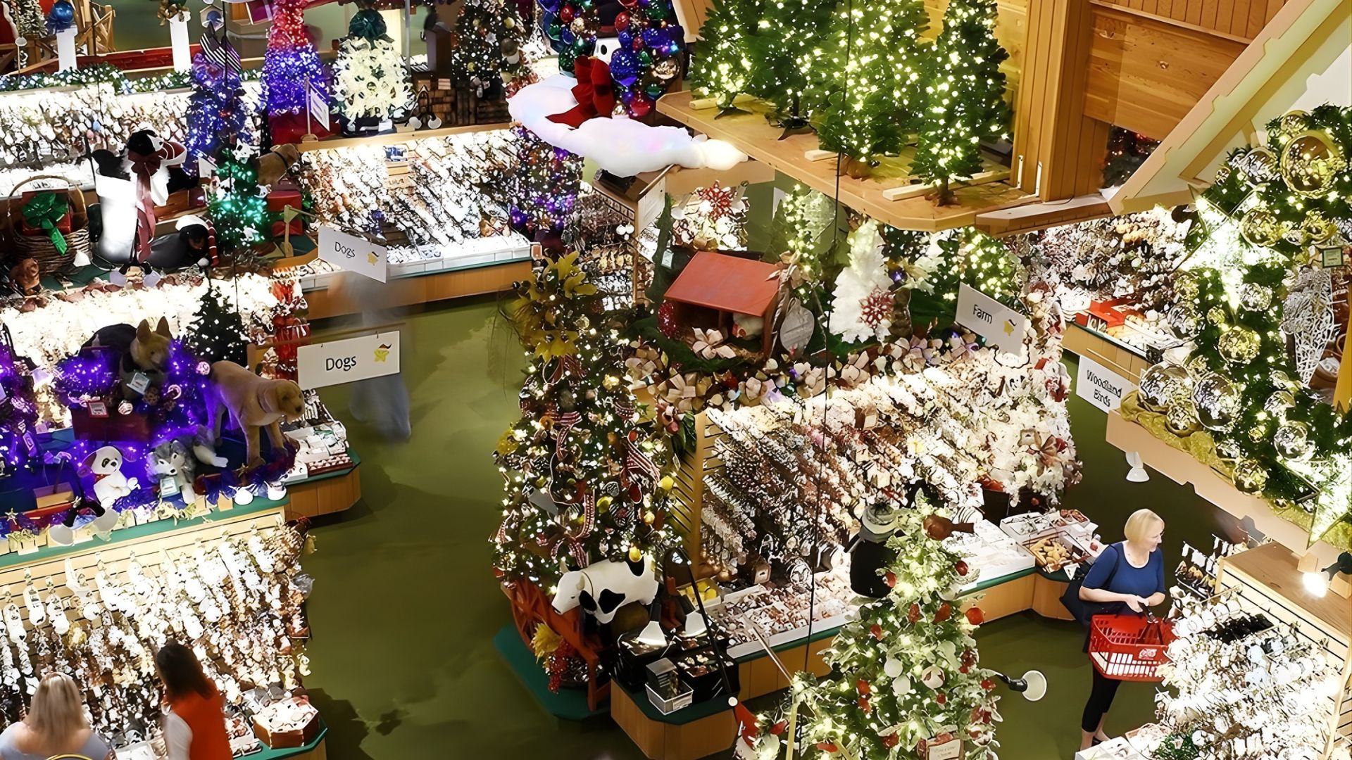 Bronner's Christmas Wonderland in Frankenmuth, Michigan, USA